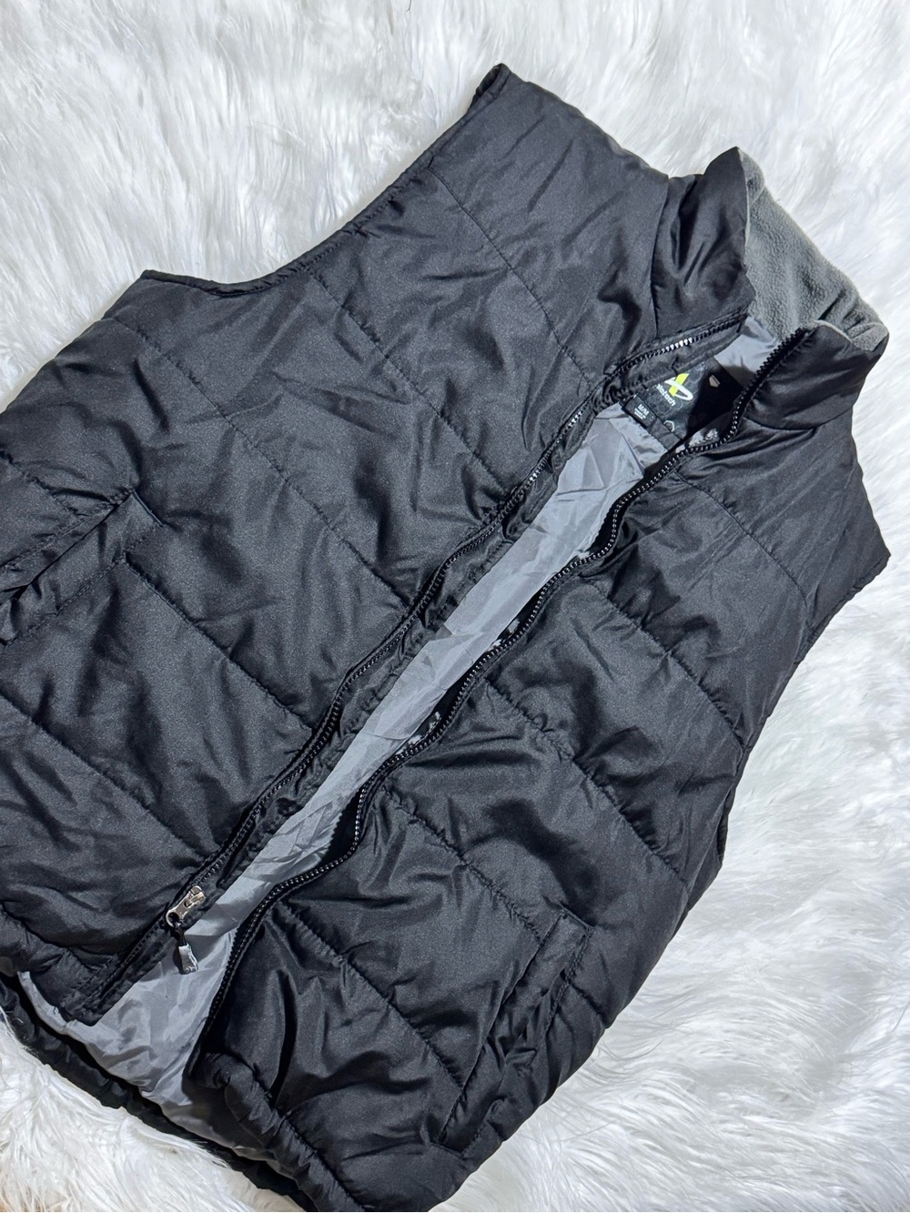 Athletech Black Quilted Puffer Vest